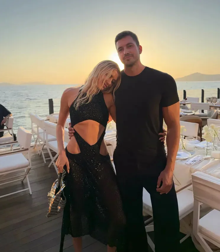 Юбилей на яхте: Елена Перминова принимает поздравления Елена Перминова, день рождения, яхта, Бодрум, Александр Лебедев, светская хроника