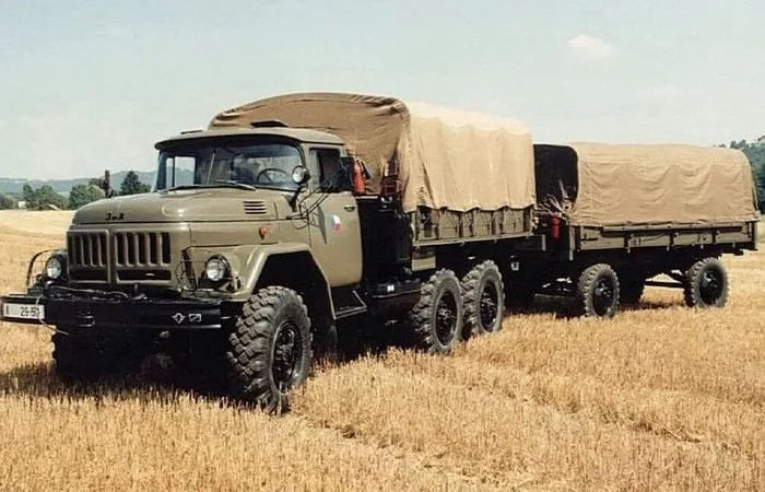 Миф о «могильщике» ЗиЛ-131: что погубило легендарный автозавод на самом деле Миф о «могильщике» ЗиЛ-131: что погубило легендарный автозавод на самом деле ЗиЛ, история, автопром, СССР, грузовики