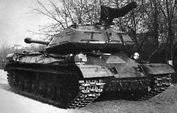6 знаменитых неудач советского ВПК СССР, военная техника, история, БТР-60, ИС-4, Як-38, Бе-10, Ока, Конденсатор, подводные лодки