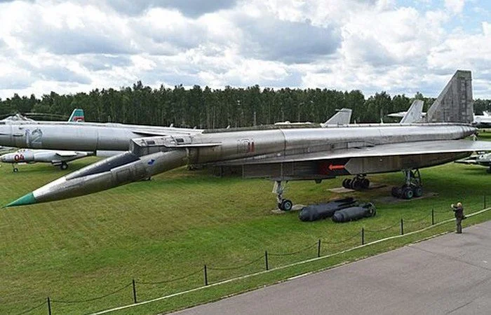 «Сотка»: как несостоявшийся убийца авианосцев подарил нам Су-27 авиация, история, Т-4, Сухой, бомбардировщик, СССР, военная техника