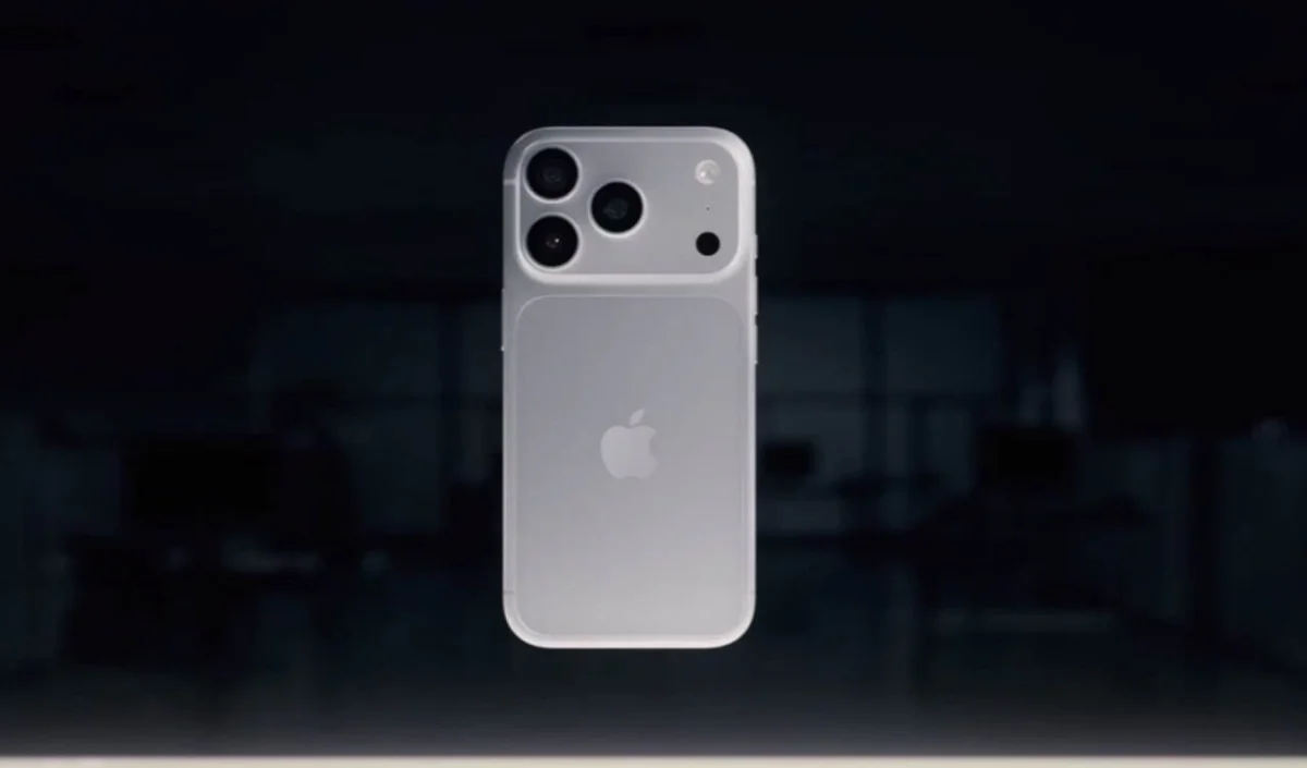 Складной iPhone, титан и 45 часов работы: что показала Apple