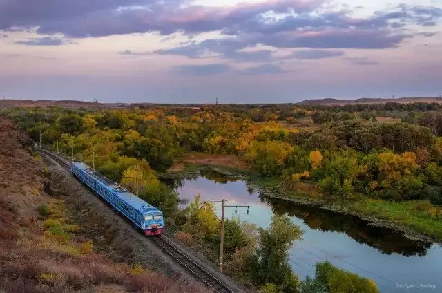 Осень в вагоне: 75 снимков поездов и рельсов осень, поезда, железная дорога, фотоподборка, пейзажи, рельсы, атмосфера, туман