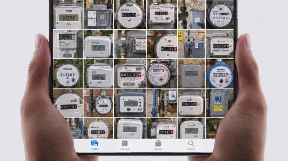 Apple согнулась: лучшие мемы про iPhone Duo