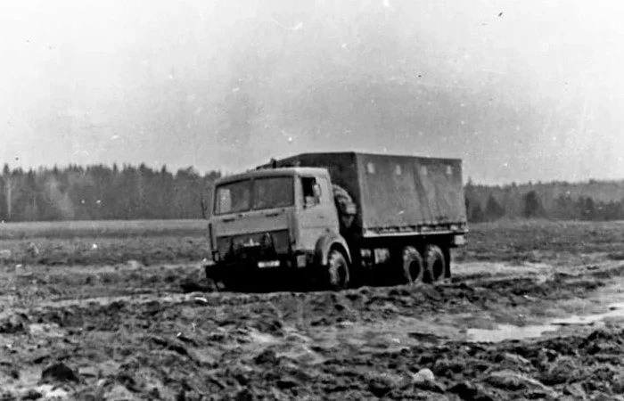 Белорусский тяжеловоз, который не сдался МАЗ-6317, грузовики, Беларусь, автопром, история, СССР, армия, техника