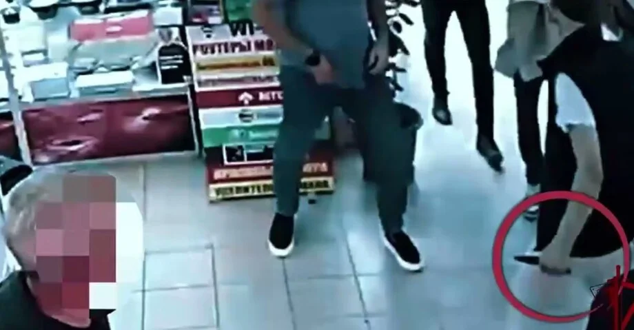 Отказал в обмене наличных — получил нож в спину
