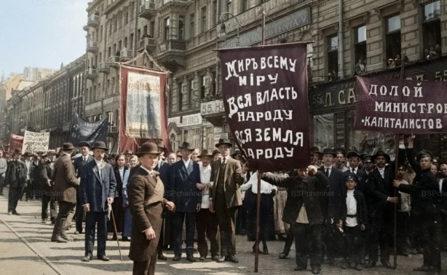 Россия в огне: 20 редких кадров смутного времени история, революция, гражданская война, ретро, фотографии, Петроград, 1917, 1918, 1919, 1920, 1921