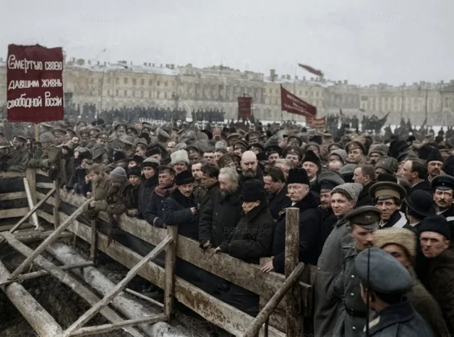 Россия в огне: 20 редких кадров смутного времени история, революция, гражданская война, ретро, фотографии, Петроград, 1917, 1918, 1919, 1920, 1921