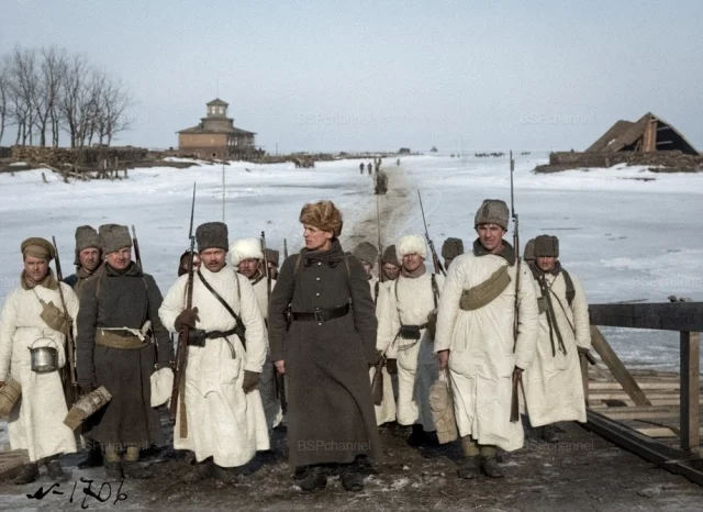 Россия в огне: 20 редких кадров смутного времени история, революция, гражданская война, ретро, фотографии, Петроград, 1917, 1918, 1919, 1920, 1921