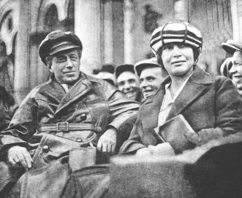 Карабас, маузер и доносы: кем был Мейерхольд на самом деле Карабас, маузер и доносы: кем был Мейерхольд на самом деле Мейерхольд, Булгаков, Карабас-Барабас, история театра, доносы, репрессии, Троцкий, Луначарский, биомеханика, Золотой ключик
