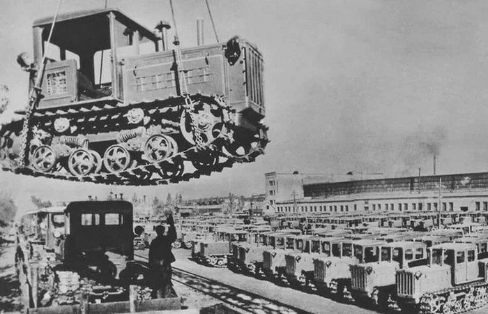 Трактор, который не уходит: история МТЗ-80 МТЗ-80, трактор, СССР, сельское хозяйство, Минский тракторный завод, история техники