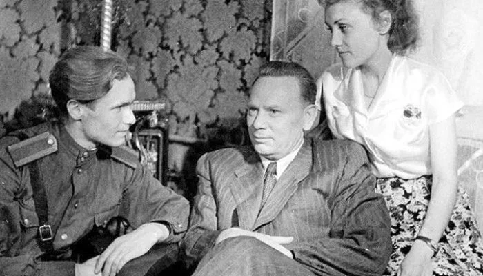 Разведчик, который добыл атомную бомбу, но умер без пенсии Разведчик, который добыл атомную бомбу, но умер без пенсии история, разведка, СССР, атомная бомба, Фитин, НКВД, Берия, Хрущев, биография, репрессии