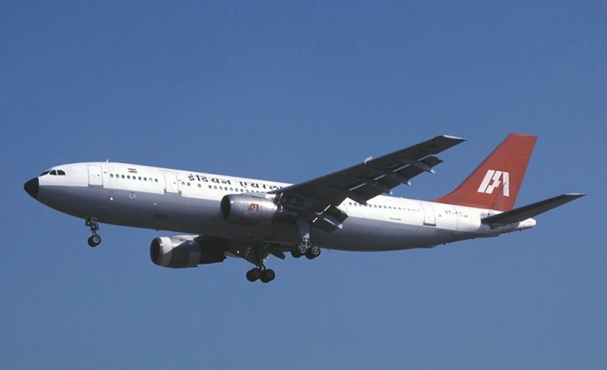 Семь дней в заложниках: как угнали Airbus A300 накануне Нового года