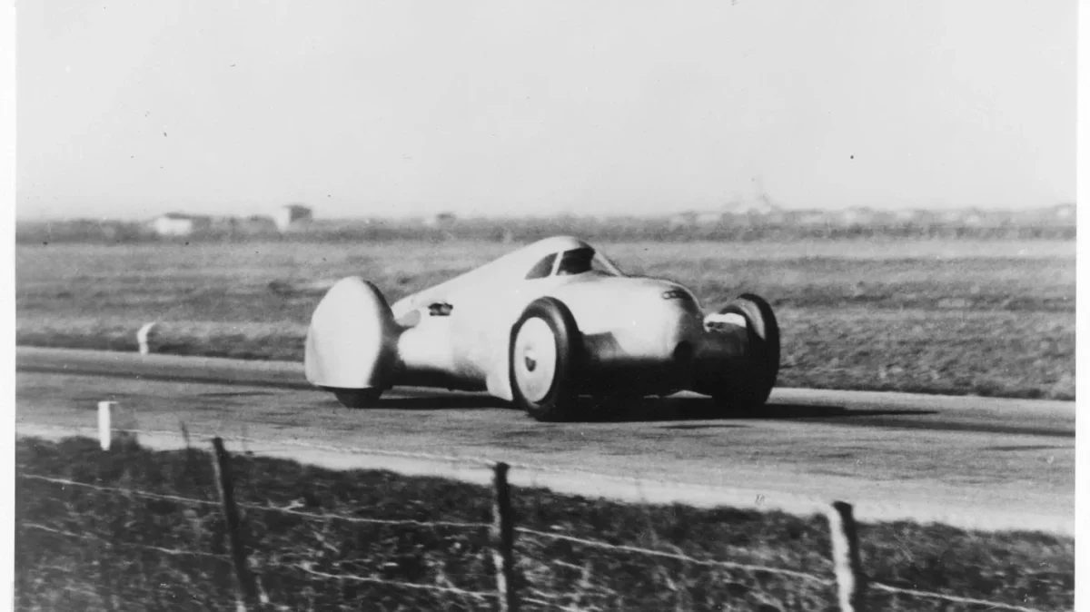 Audi вернула к жизни болид-рекордсмен 1935 года Audi, Auto Union, ретро автомобили, автоспорт, рекорд скорости, V16, Гудвуд