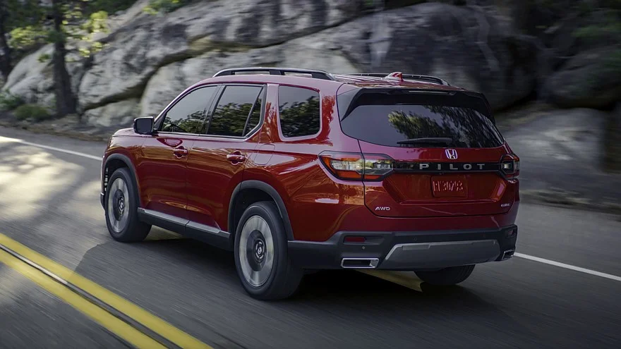 Pilot XXL: Honda замахнулась на гигантский кроссовер Honda, Pilot, кроссовер, SUV, Acura, гибрид, новинки, авто