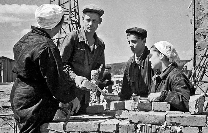Сколько зарабатывали в СССР и что могли купить СССР, зарплаты, экономика, история, цены, колхозники, уровень жизни
