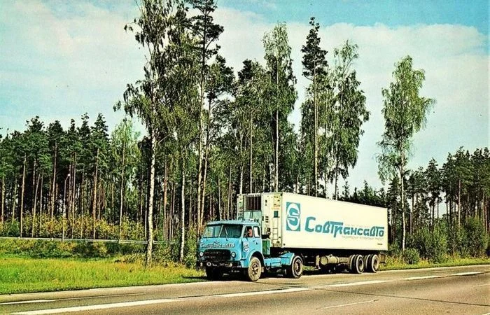 Работа мечты по-советски: за что дальнобойщики терпели КГБ Совтрансавто, дальнобойщики, СССР, история, работа, КГБ