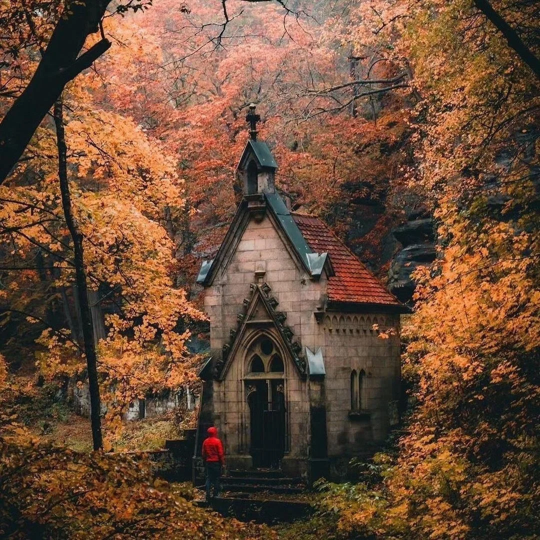 Там, где время остановилось заброшенные места, призрачные города, руины, замки, атмосфера