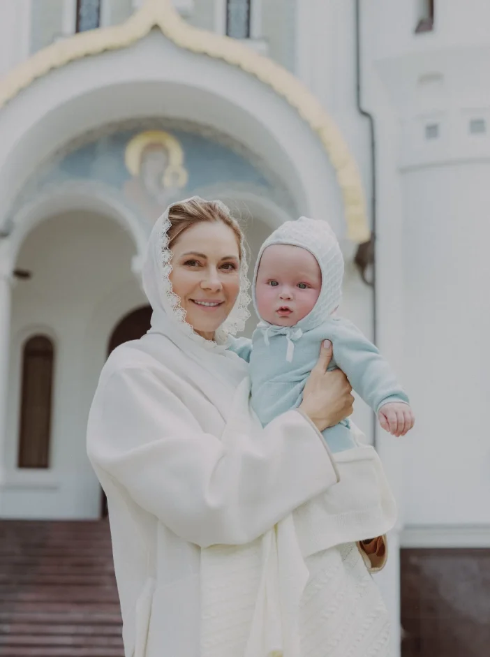 Анна Невская показала крестины сына Даниила Анна Невская, знаменитости, дети звезд, крестины, позднее материнство, Склифосовский, Иванновы-Иванновы