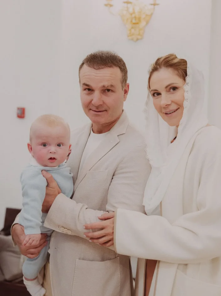 Анна Невская показала крестины сына Даниила Анна Невская, знаменитости, дети звезд, крестины, позднее материнство, Склифосовский, Иванновы-Иванновы