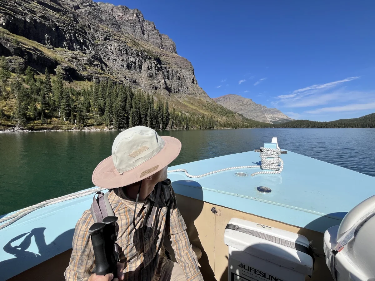 Many Glacier: отель, ледники и лоси Many Glacier, Глейшер, хайкинг, ледник Гриннелл, лодочная прогулка, дикие животные, национальный парк, США, путешествие, отель
