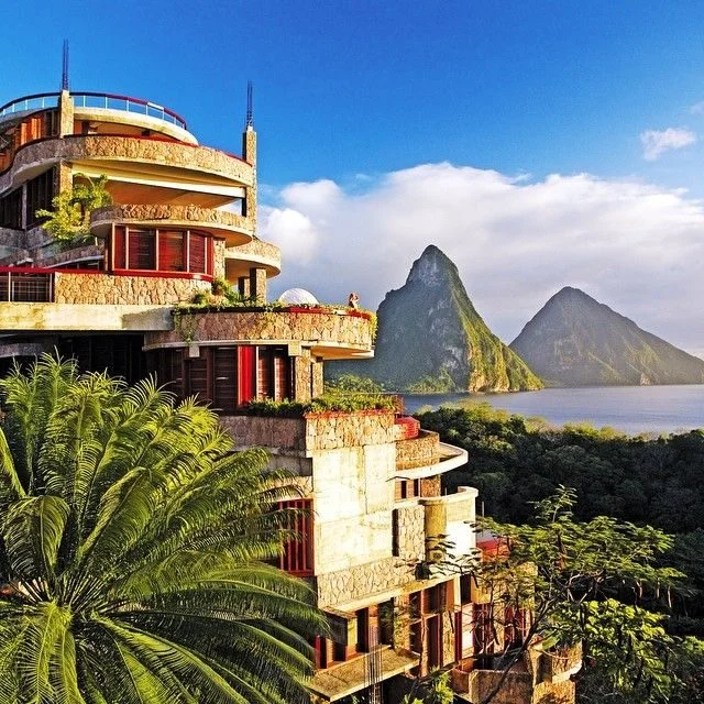 Отель, который растворился в горе Отель, который растворился в горе Jade Mountain, Сент-Люсия, курорты, бассейн-инфинити, медовый месяц, тропики, отдых