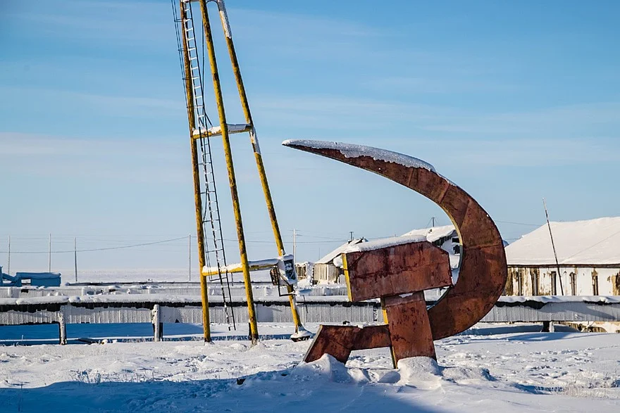 Город, который бросили: Нижнеянск между прошлым и будущим Нижнеянск, Якутия, Арктика, заброшенные города, порт, Северный морской путь, история, Россия