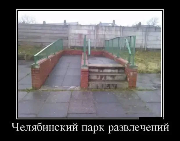 Когда скрип в доме — это не ремонт, а призрак Когда скрип в доме — это не ремонт, а призрак привидение, странные звуки, дом, ремонт, юмор, картинки, подборка, мистика