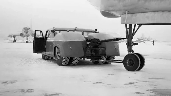 Один водитель, два руля: хитрость советского тягача МАЗ-538, тягач, инженерная техника, СССР, реверс, БКТ, ПКТ, Курганский завод, Линия Сталина